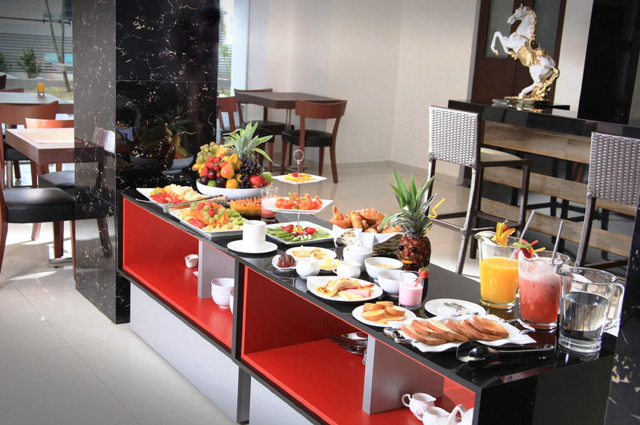 Prince Hotel Санта-Крус-де-ла-Сьерра Экстерьер фото