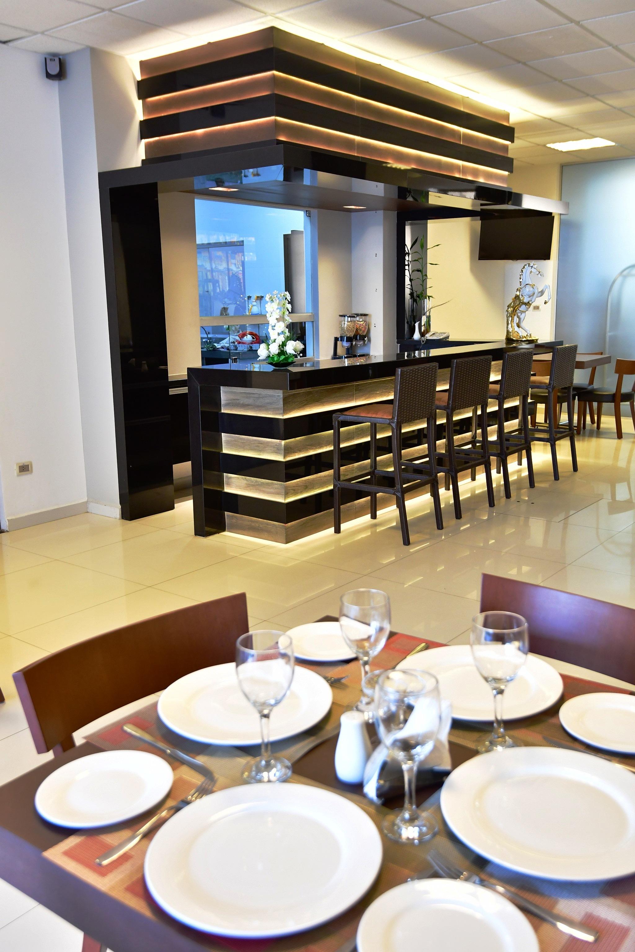 Prince Hotel Санта-Крус-де-ла-Сьерра Экстерьер фото