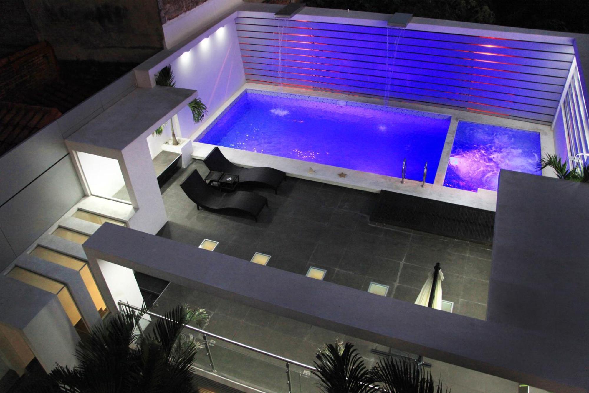 Prince Hotel Санта-Крус-де-ла-Сьерра Экстерьер фото