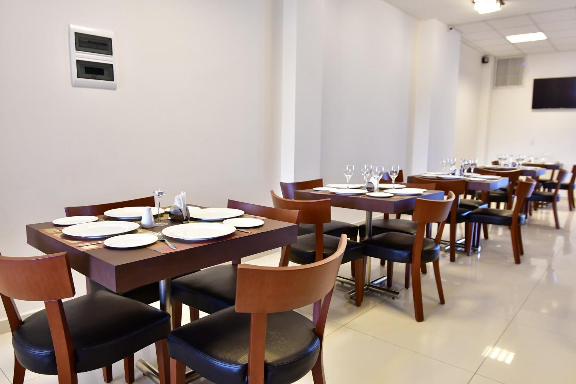 Prince Hotel Санта-Крус-де-ла-Сьерра Экстерьер фото
