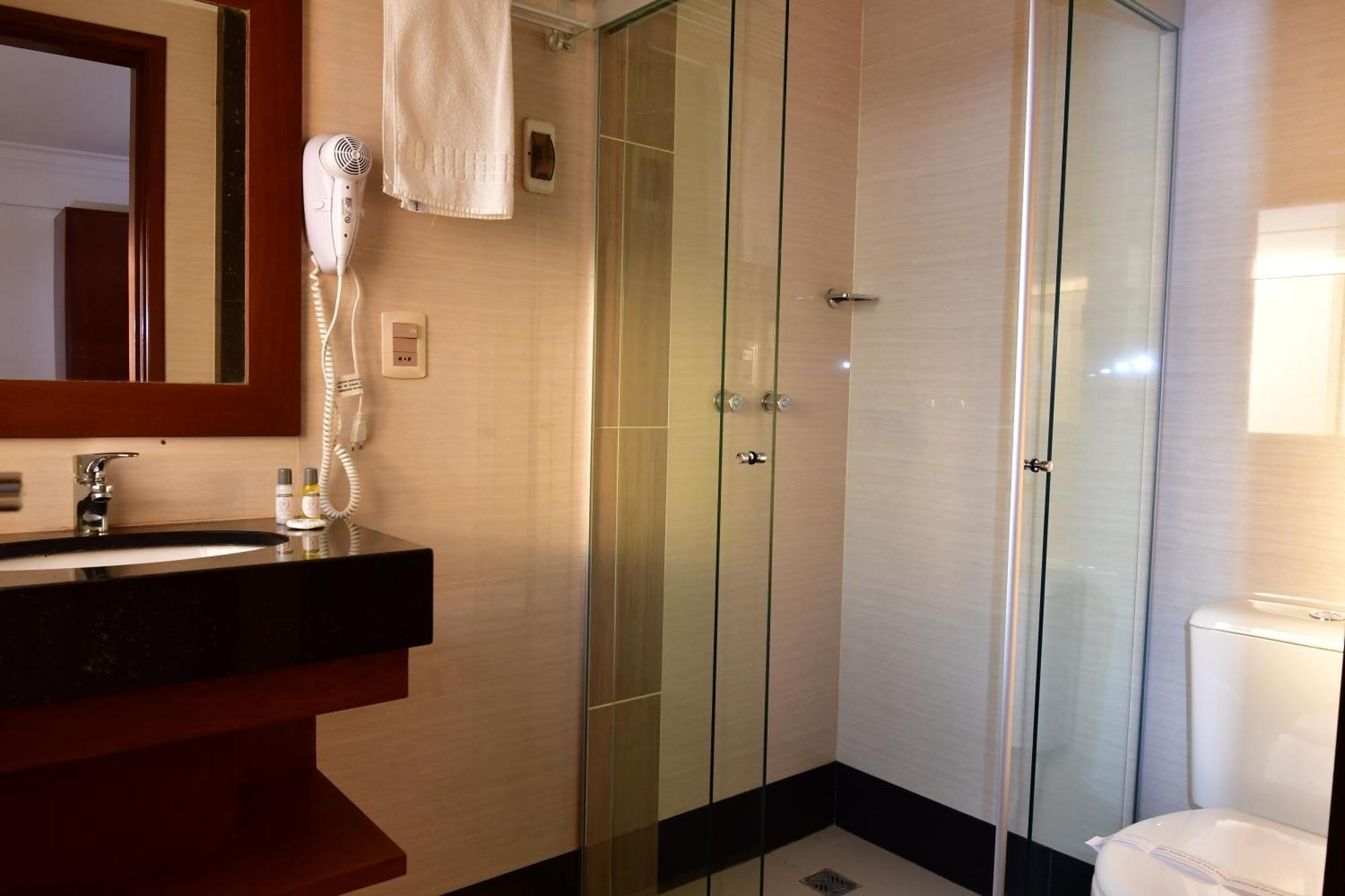 Prince Hotel Санта-Крус-де-ла-Сьерра Экстерьер фото