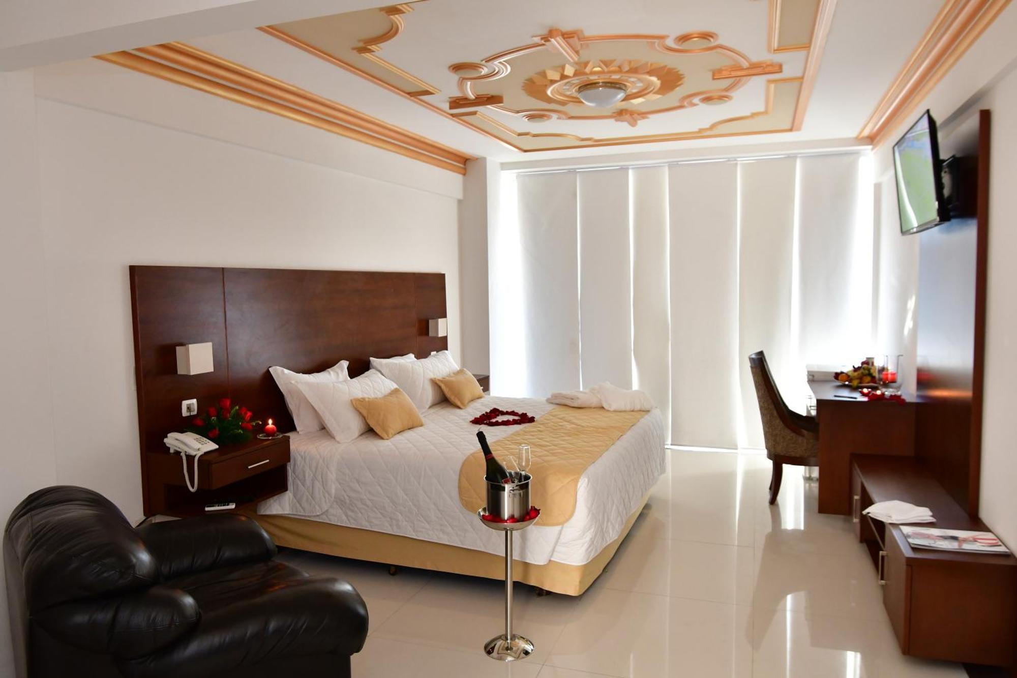 Prince Hotel Санта-Крус-де-ла-Сьерра Экстерьер фото