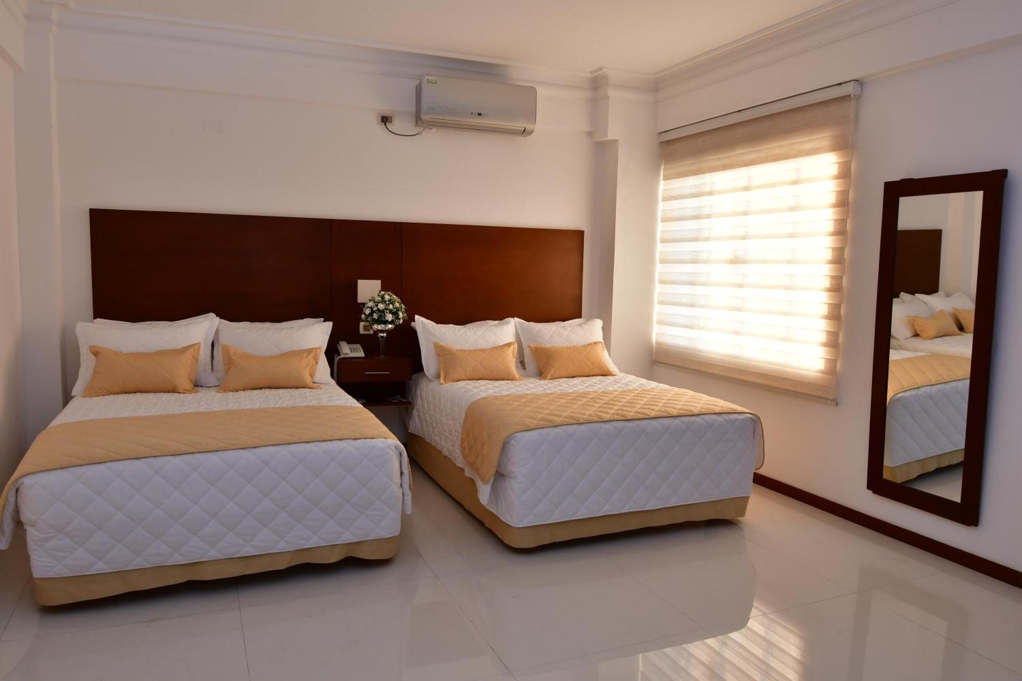 Prince Hotel Санта-Крус-де-ла-Сьерра Экстерьер фото